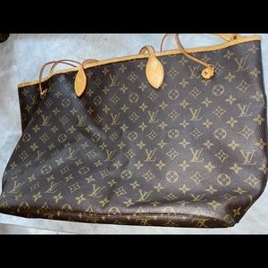 COPY - *Gently Used* Louis Vuitton Monogram Canvas Neverfull MM